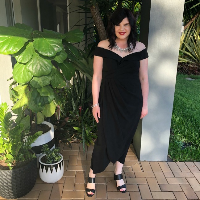 Lav Bordenden Nogle gange nogle gange Two Ways to Wear a Cocktail Dress – Changing Your Look